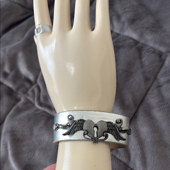 Two bracelets, one customizable! - Picture 7 of 14